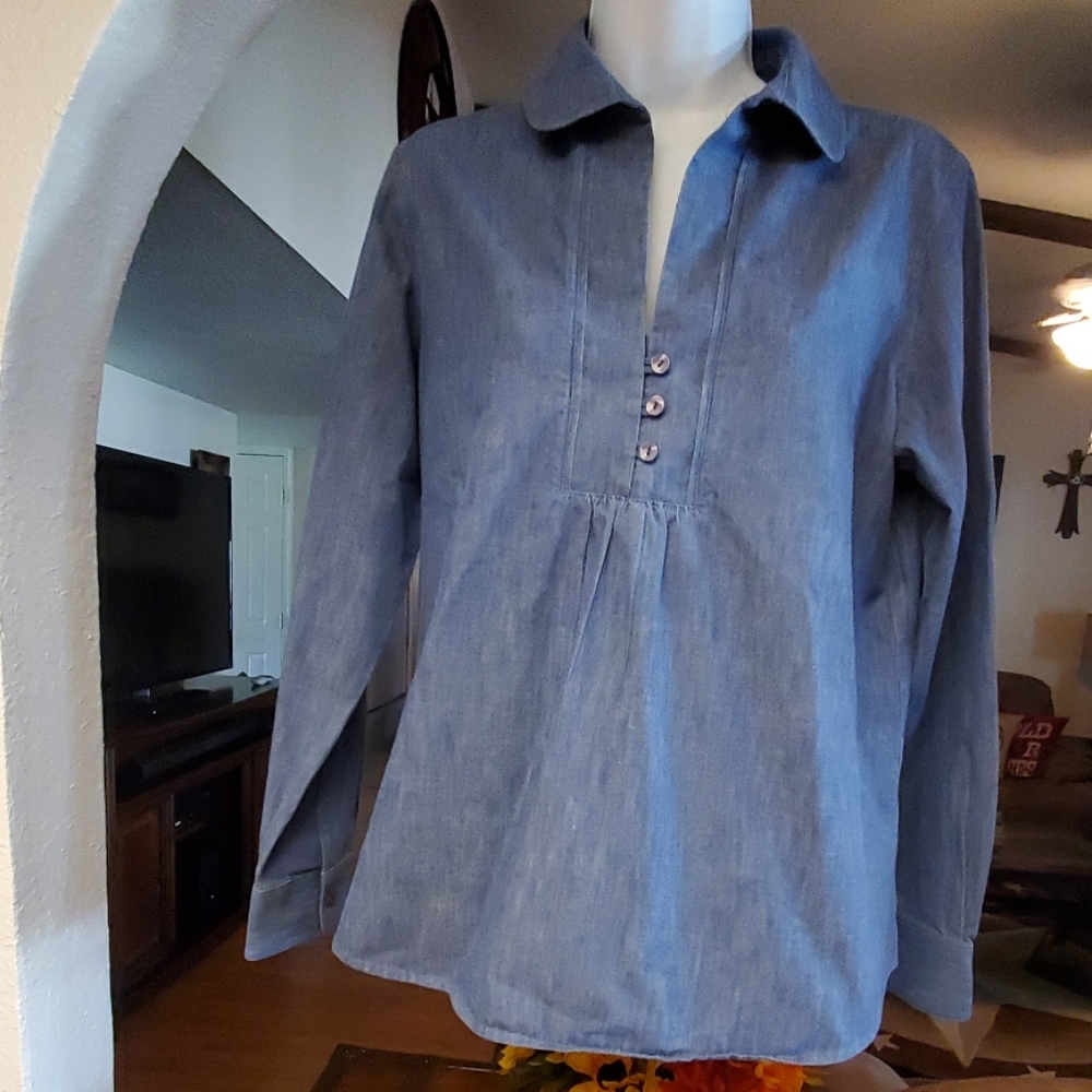 Cold water Creek women denim shirt